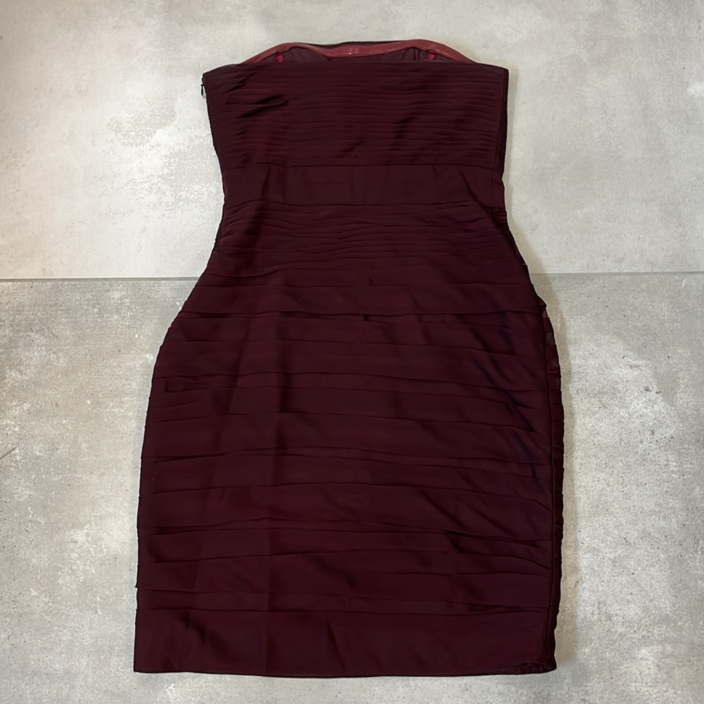 Monique Lhuiller Strapless Ruched Chiffon Burgundy Dress - Picture 5 of 6